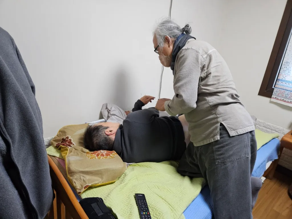 재택의료 진료 모습